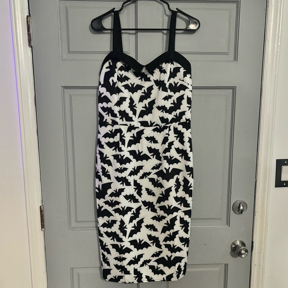 SOLD Black & White Bat-Print Midi Sheath Dress